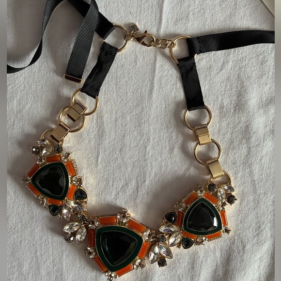 Banana Republic Regalia Statement Necklace NWOT - Picture 3 of 3
